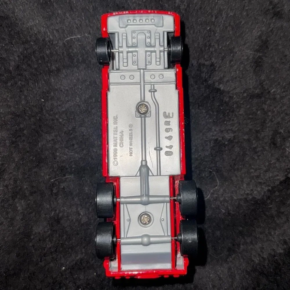Vintage Hot Wheels Haulers Extreme Racing 12cm Die Cast Vehicle